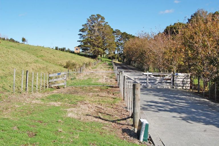 Photo of property in 36 Tawa Avenue, Kaiwaka, 0573