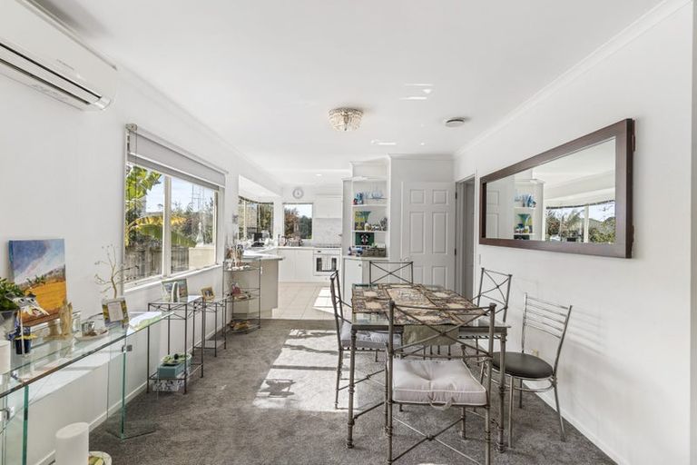 Photo of property in 2/62 Orangewood Drive, Northpark, Auckland, 2013