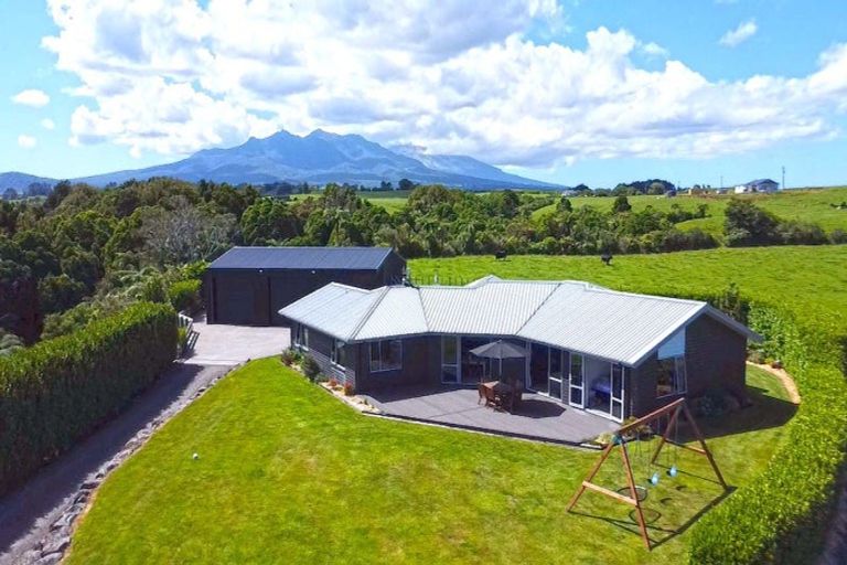 Photo of property in 169 Upper Pitone Road, Pitone, New Plymouth, 4374