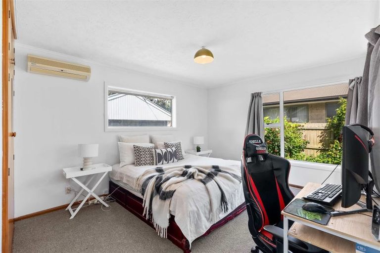 Photo of property in 65 Woodbury Street, Russley, Christchurch, 8042