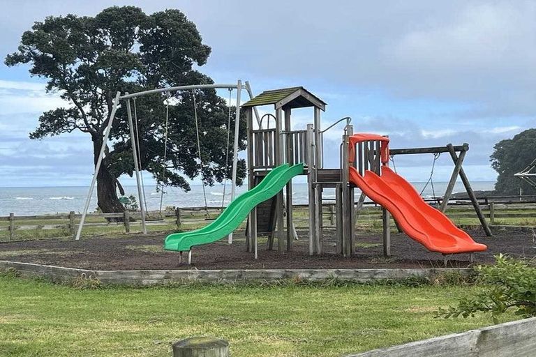 Photo of property in 22 Rawinia Place, Te Kaha, 3199