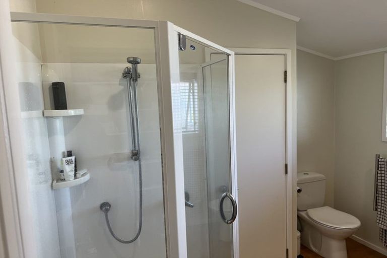 Photo of property in 1/71 Beresford Street, Bayswater, Auckland, 0622