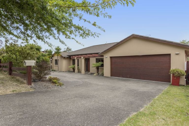 Photo of property in 90 Rowesdale Drive, Ohauiti, Tauranga, 3112