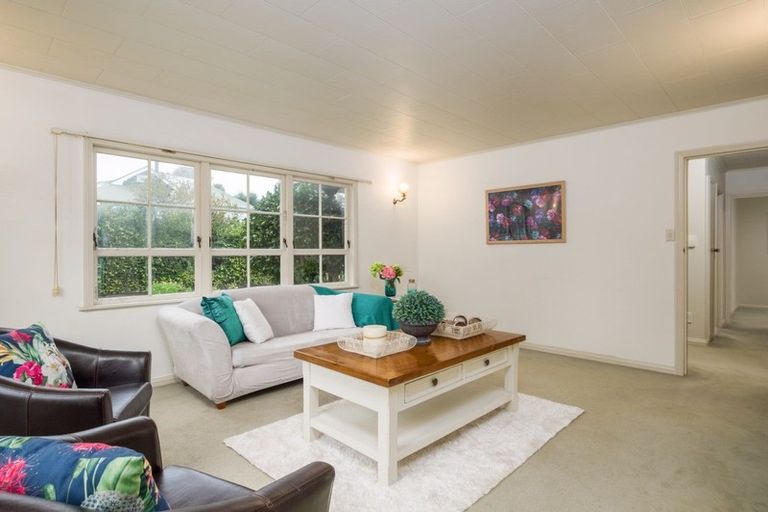 Photo of property in 12a Heta Road, Inner Kaiti, Gisborne, 4010