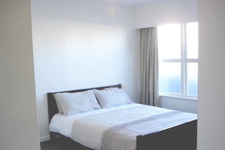 Photo of property in 4/23 Craig Road, Milford, Auckland, 0620