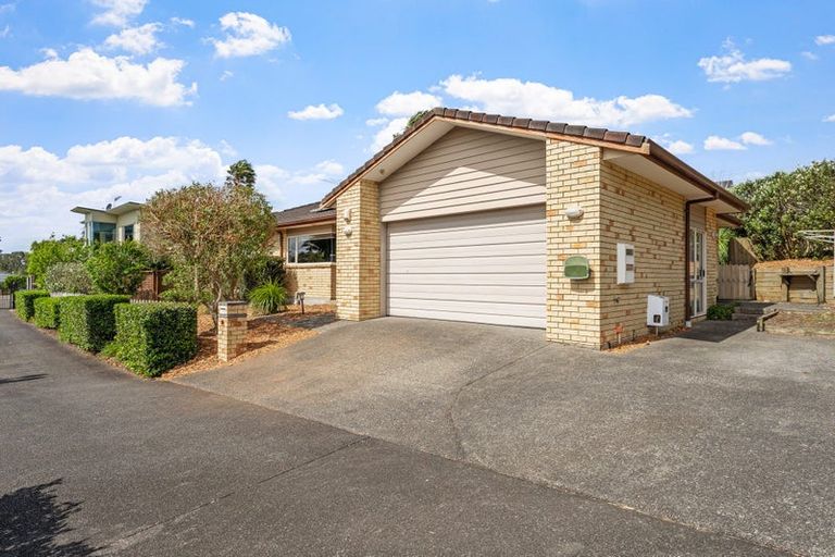 Photo of property in 2 Totara Views Drive, Red Beach, 0932