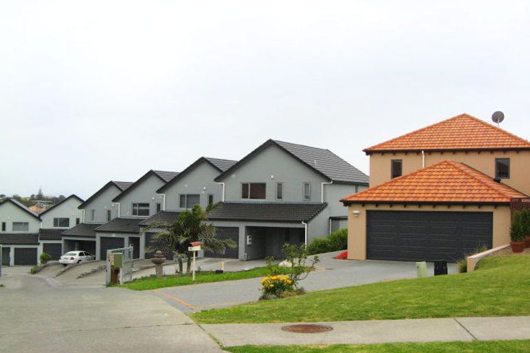 Photo of property in 35 Alverna View, Gulf Harbour, Whangaparaoa, 0930