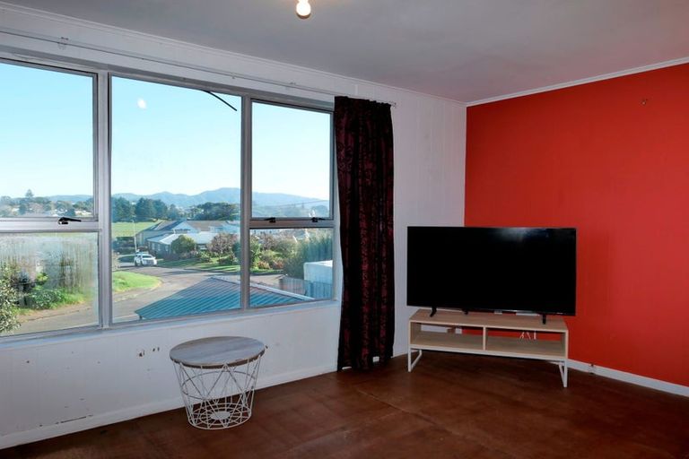 Photo of property in 12 Kiwi Road, Raumati Beach, Paraparaumu, 5032