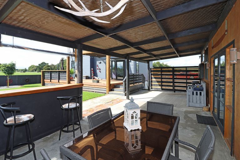 Photo of property in 359 Moreton Road, Parkvale, Carterton, 5792