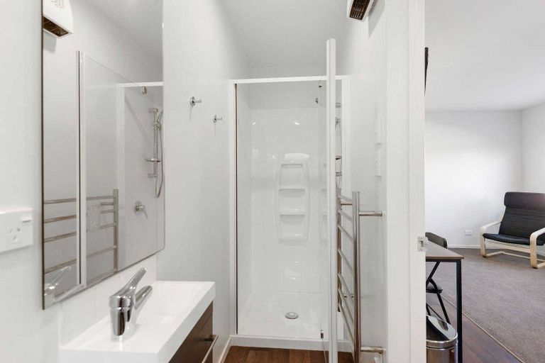 Photo of property in 7b Mathesons Road, Waltham, Christchurch, 8011