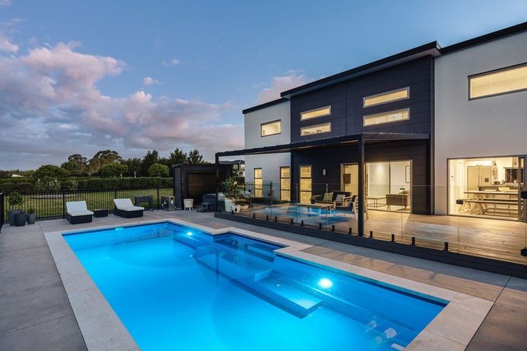 Photo of property in 5 Royal Ascot Drive, Papamoa Beach, Te Puke, 3187