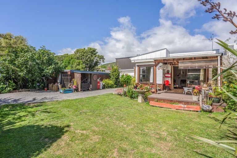 Photo of property in 6 Waimarie Avenue, Paraparaumu, 5032