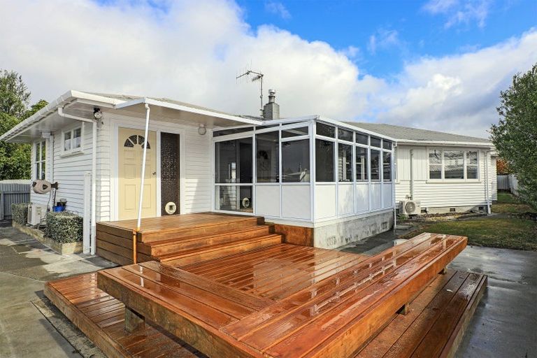 Photo of property in 24 Magdalen Crescent, Pirimai, Napier, 4112
