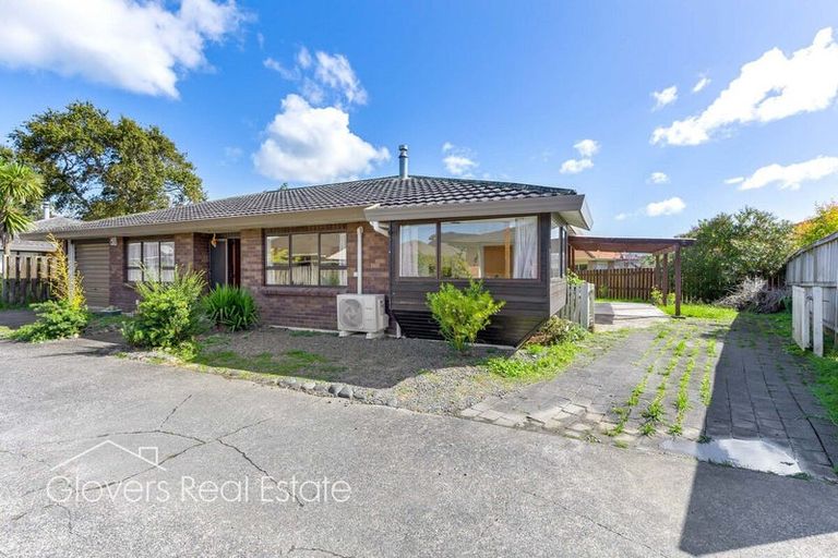 Photo of property in 3/409 West Coast Road, Glen Eden, Auckland, 0602