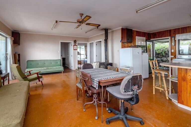 Photo of property in 5 Mangatoetoe Grove, Cape Palliser, Pirinoa, 5772