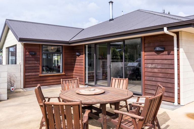 Photo of property in 1 Horton Street, Pleasant Point, 7903