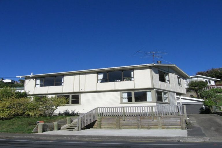 Photo of property in 60 Beazley Avenue, Paparangi, Wellington, 6037