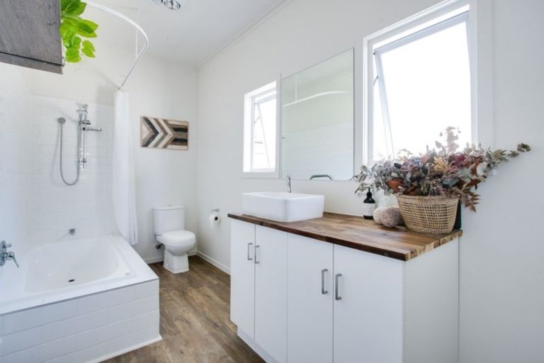 Photo of property in 1004 Reka Street, Akina, Hastings, 4122