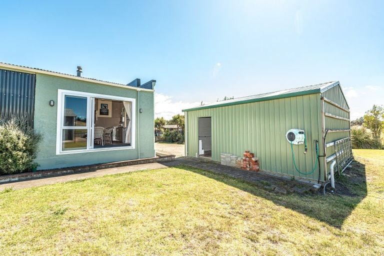 Photo of property in 6 Kamahi Street, Castlecliff, Whanganui, 4501