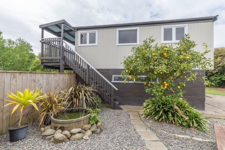 Photo of property in 279 Kimberley Road, Levin, 5571