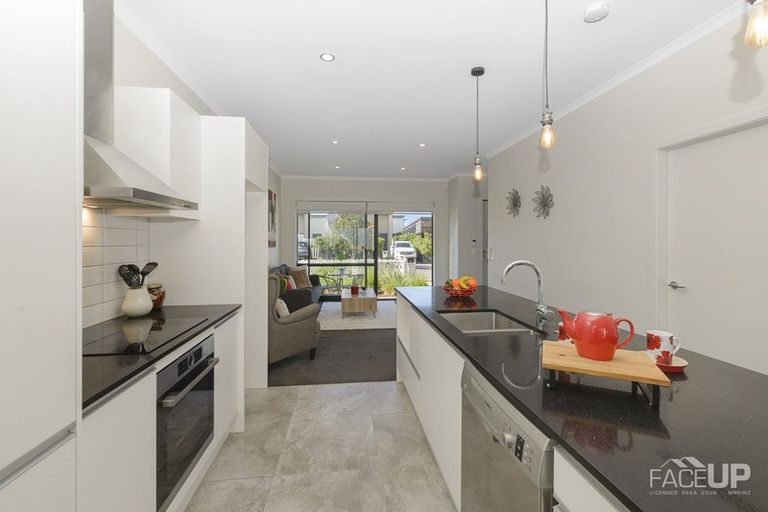 Photo of property in 8 Grey Warbler Road, Hobsonville, Auckland, 0616