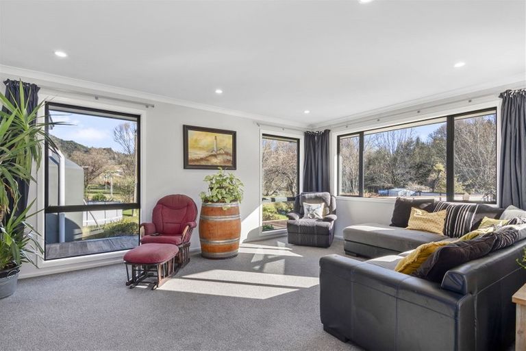 Photo of property in 929 Waiwhero Road, Ngatimoti, Motueka, 7196