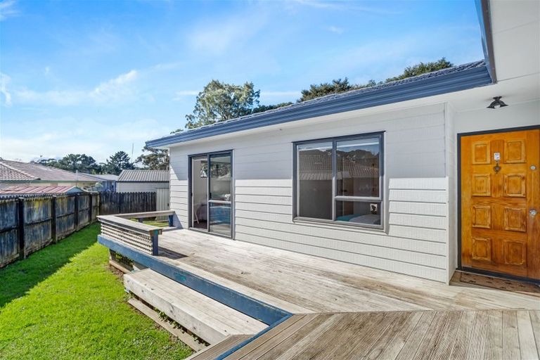 Photo of property in 106 Glen Road, Ranui, Auckland, 0612