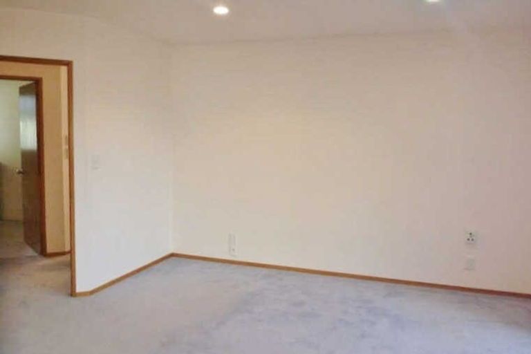 Photo of property in 31 Kotuku Crescent, Woolston, Christchurch, 8023