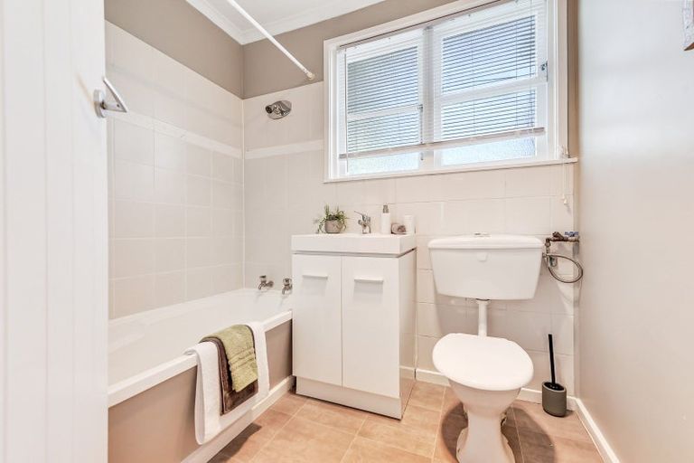 Photo of property in 21 Churchill Avenue, Maeroa, Hamilton, 3200