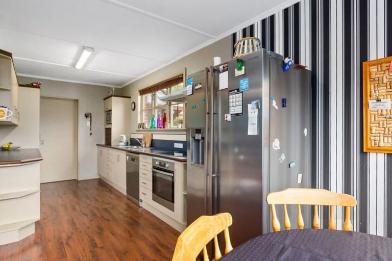 Photo of property in 19 Rennie Street, Green Island, Dunedin, 9018