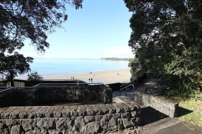 Photo of property in 1/7 The Promenade, Takapuna, Auckland, 0622