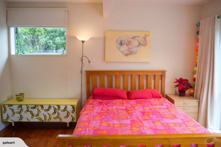 Photo of property in 3/19 Burnham Street, Seatoun, Wellington, 6022