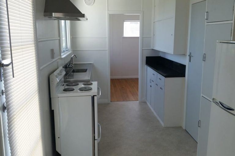 Photo of property in 2 Cambridge Street, Patea, 4520