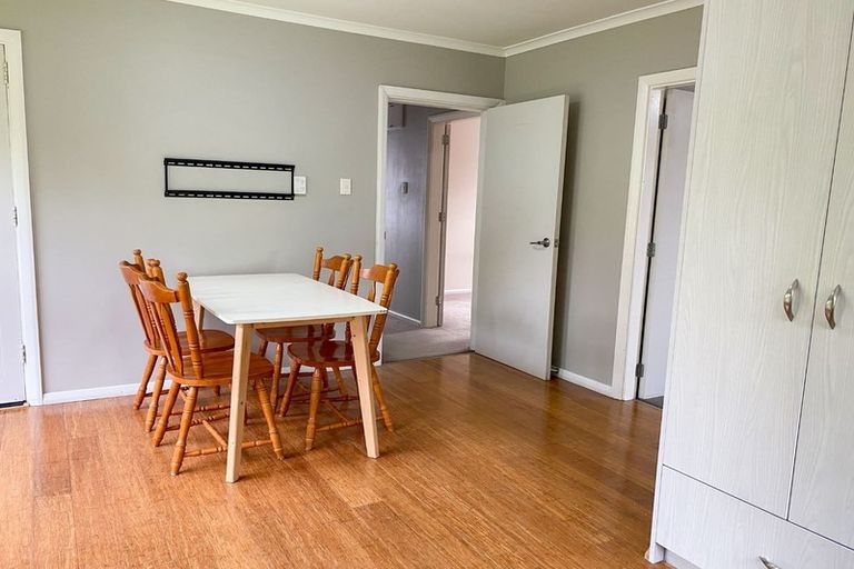 Photo of property in 5 Nyton Place, Bryndwr, Christchurch, 8053