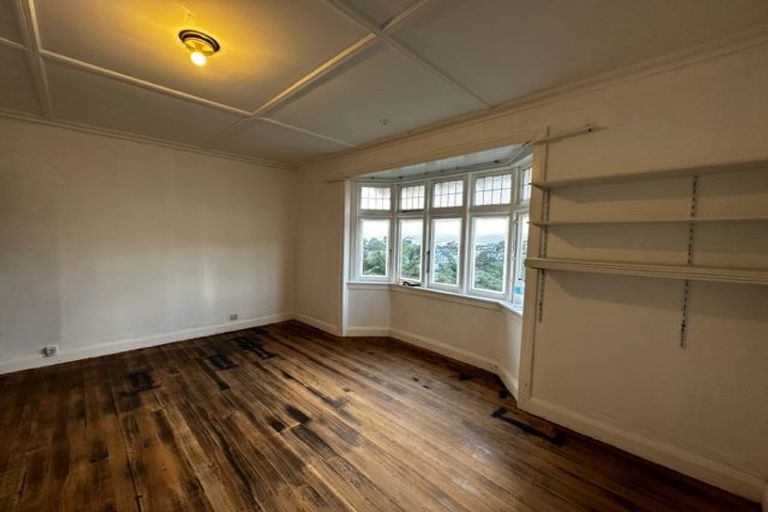 Photo of property in 56 Raroa Road, Kelburn, Wellington, 6012