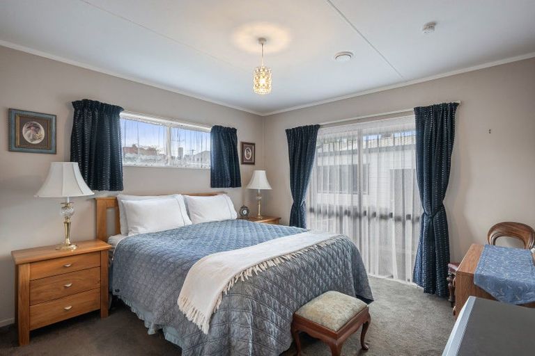 Photo of property in 21a Chester Street, Levin, 5510