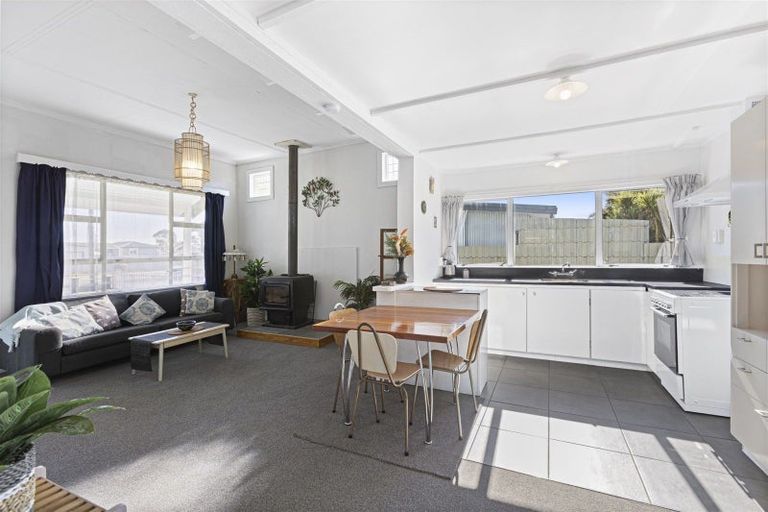 Photo of property in 59 Romilly Street, Westport, 7825