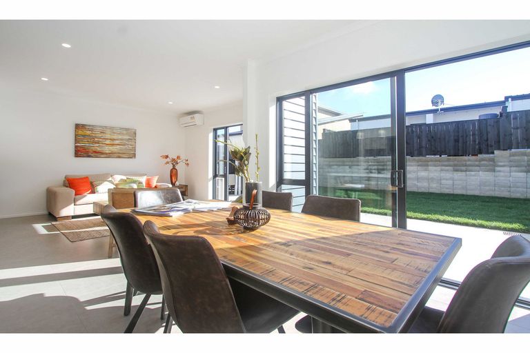 Photo of property in 26 Onekiritea Road, Hobsonville, Auckland, 0616