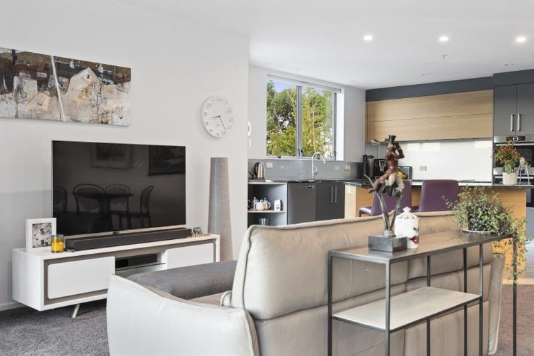 Photo of property in Alto Apartments, 4a/22 Telford Terrace, Oriental Bay, Wellington, 6011