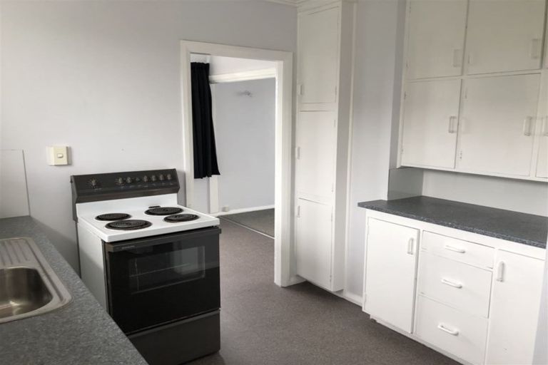 Photo of property in 180 Puriri Street, Castlecliff, Whanganui, 4501