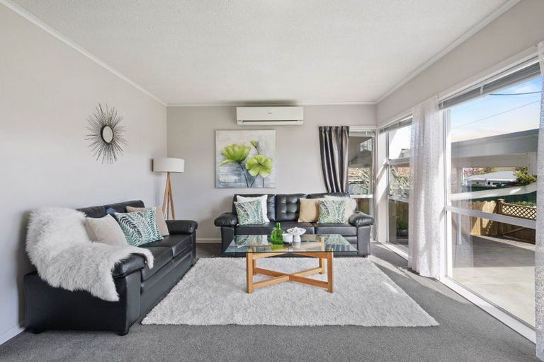 Photo of property in 1/18 Toru Street, Te Atatu Peninsula, Auckland, 0610