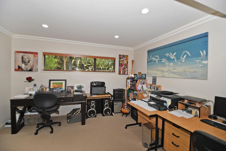 Photo of property in 2 Wonderview Road, Leigh, 0985