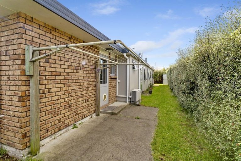 Photo of property in 114a Arawhata Road, Paraparaumu, 5032