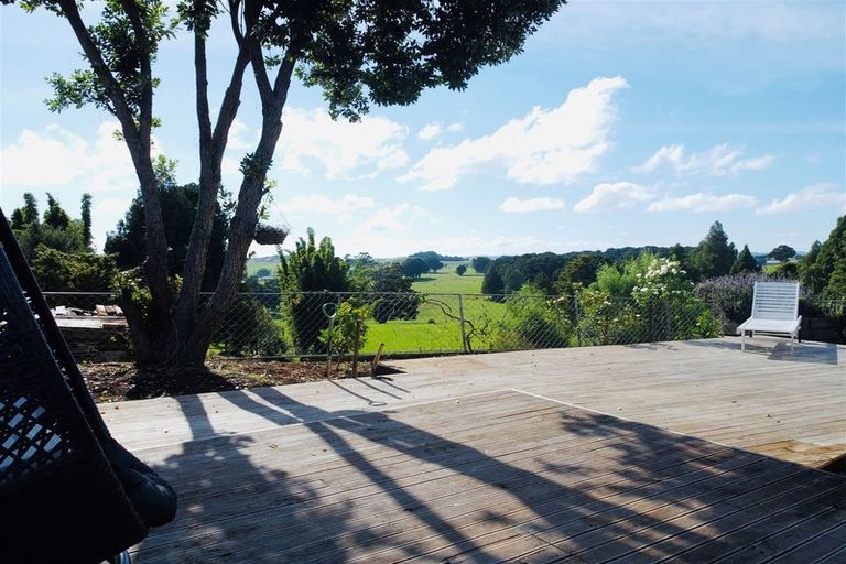 Photo of property in 19 Tauraroa Road, Maungakaramea, Whangarei, 0178