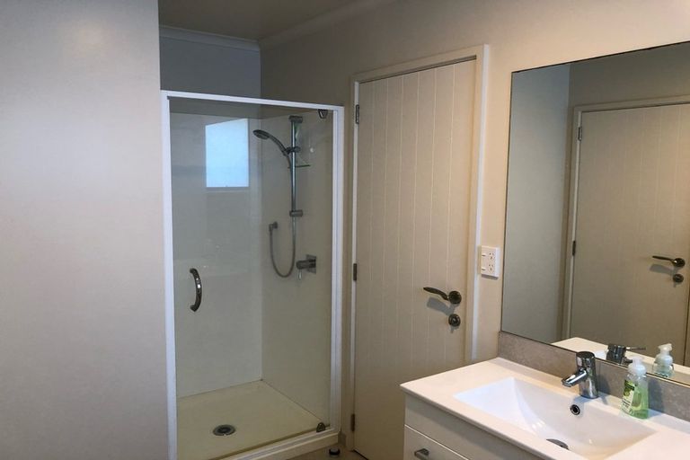 Photo of property in 10 Butterworth Crescent, Papamoa Beach, Papamoa, 3118