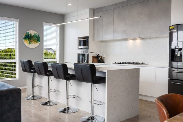 Photo of property in 2 Boocock Crescent, Orewa, 0931