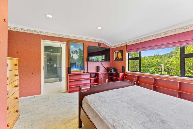 Photo of property in 520 Manutahi Road, Lepperton, New Plymouth, 4373