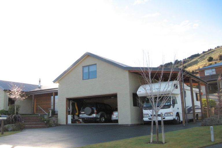 Photo of property in 1 Ansted Place, Wanaka, 9305