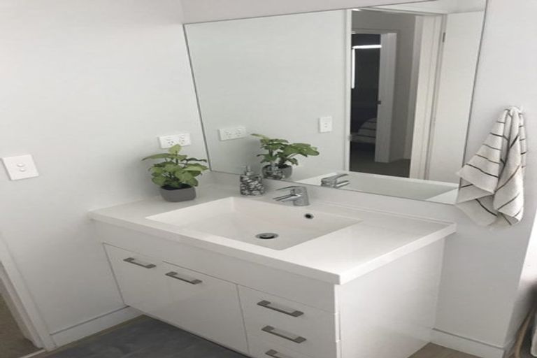 Photo of property in 25 Apple Orchard Way, Sunnyvale, Auckland, 0612