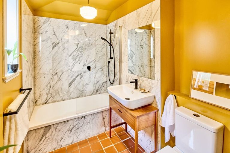 Photo of property in 230 Tinakori Road, Thorndon, Wellington, 6011